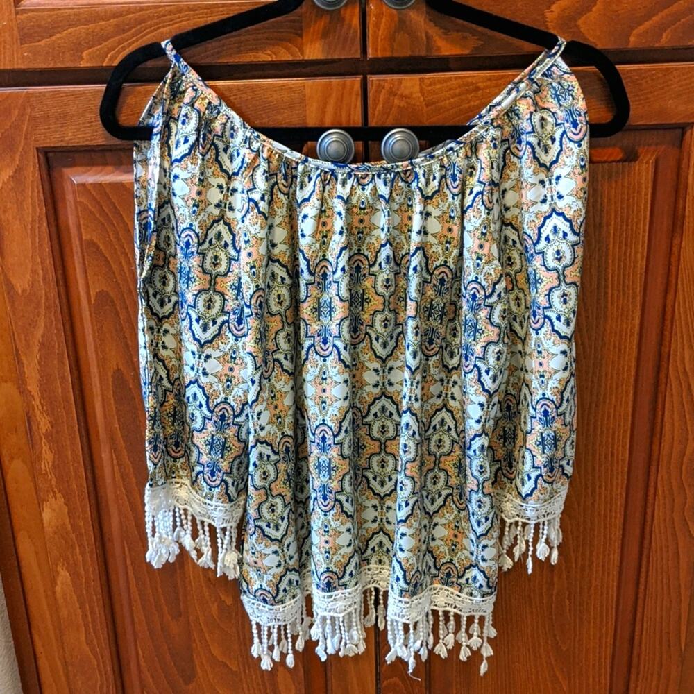 Moa moa Cold Shoulder Summer Blouse w/ Crochet Decorative Fringe Boho Top XS
